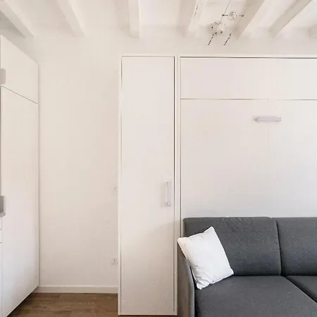 Porta Venezia Grazioso Con Wifi + A/c 아파트